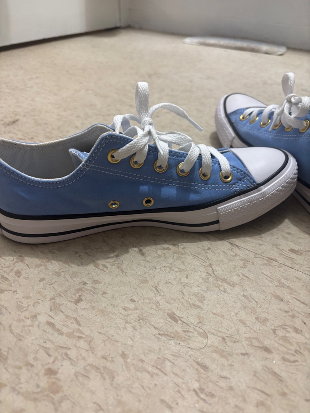 Converse Light Blue Low Top Sneakers - Picture 4 of 5